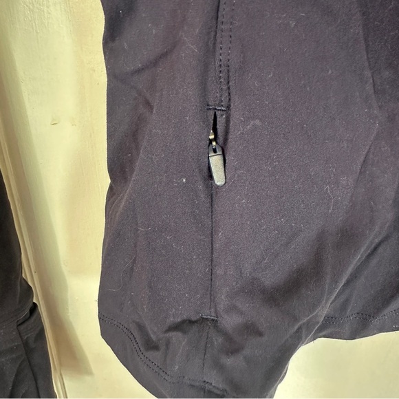 Lululemon running quarter zip - Picture 4 of 5
